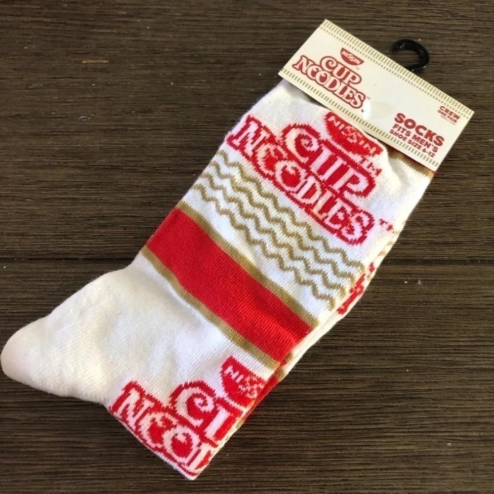 Cup Noodles men’s crew socks size 6-12